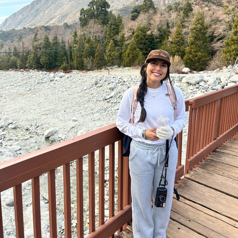 Meet your Posher, Vivian